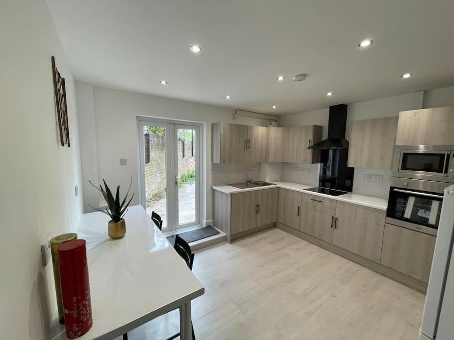 Ed Executive Ipswich Accommodation ภายนอก รูปภาพ