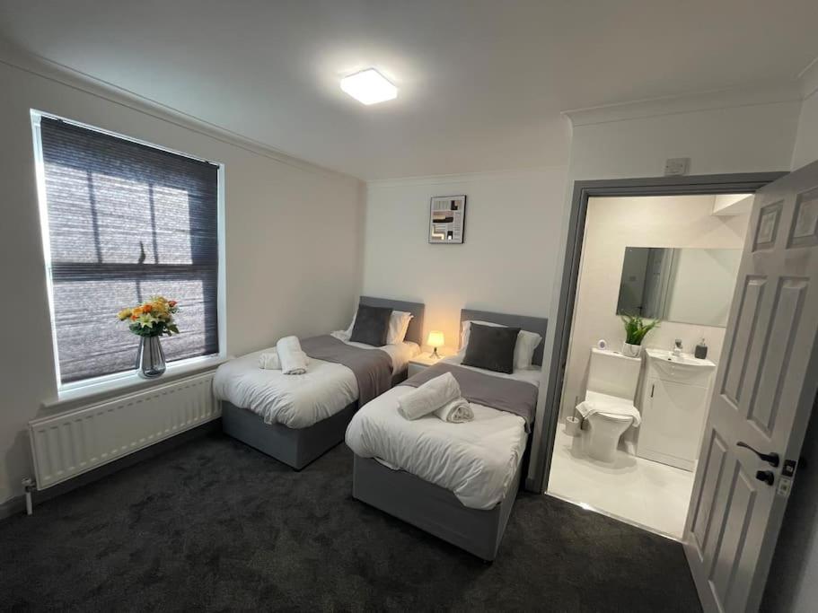 Ed Executive Ipswich Accommodation ภายนอก รูปภาพ